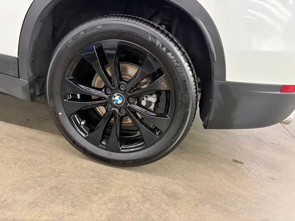 BMW X1 — фото 17