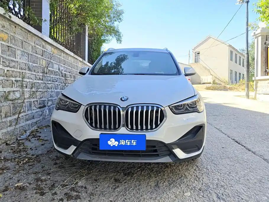 BMW X1 — фото 2