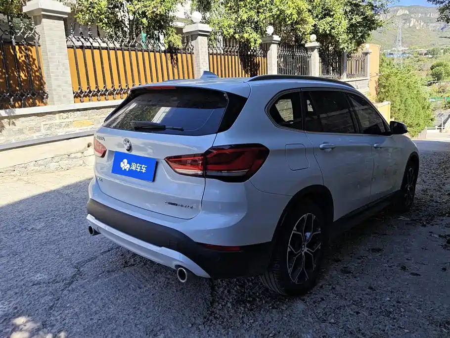 BMW X1 — фото 3