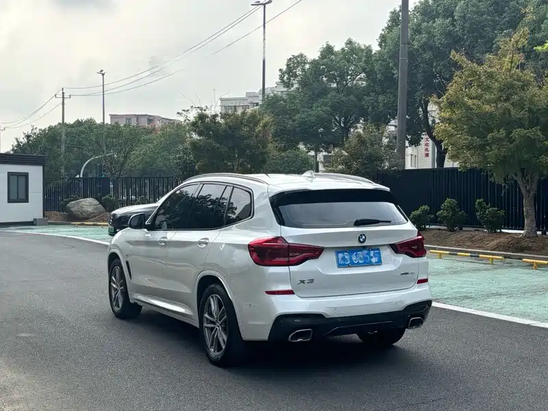 BMW X3 — фото 15