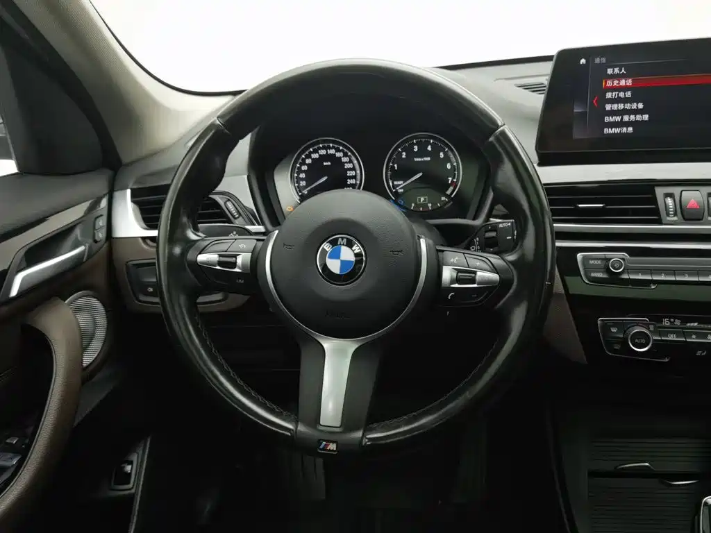BMW X1 — фото 11