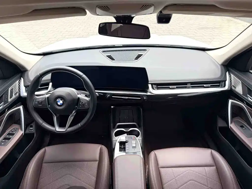 BMW X1 — фото 11