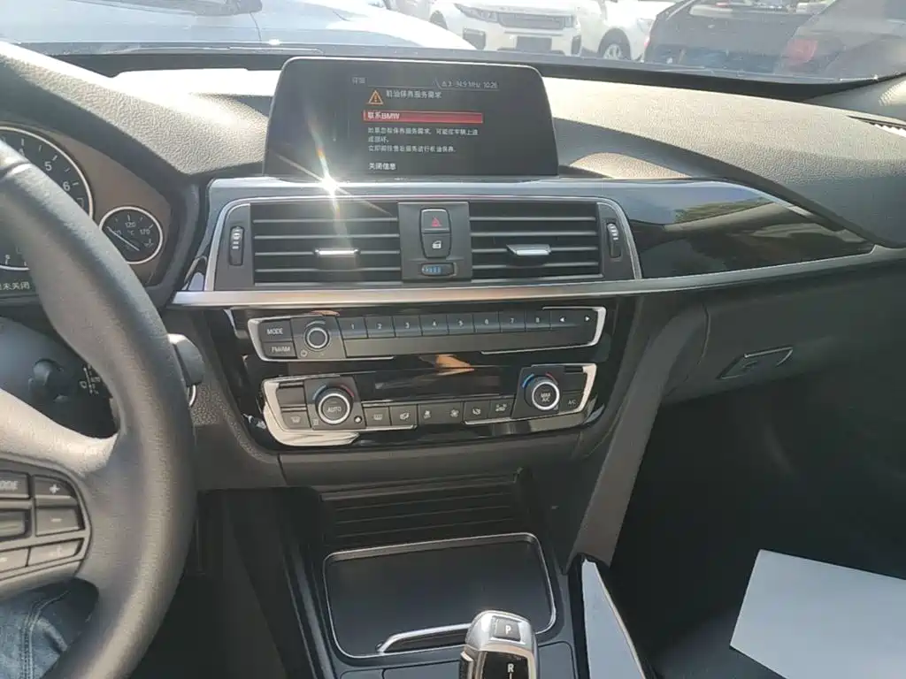 BMW 3 Series GT — фото 13