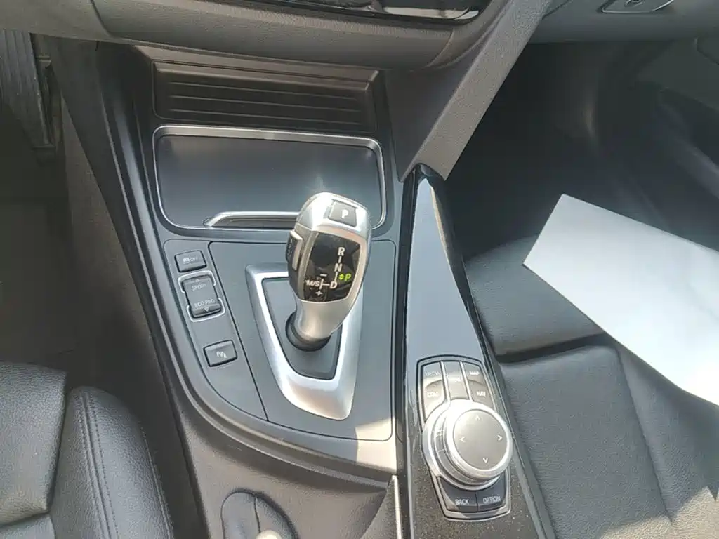 BMW 3 Series GT — фото 14