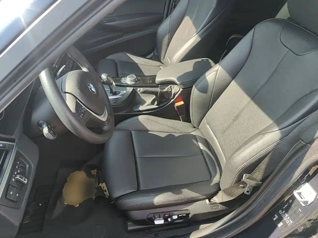 BMW 3 Series GT — фото 15