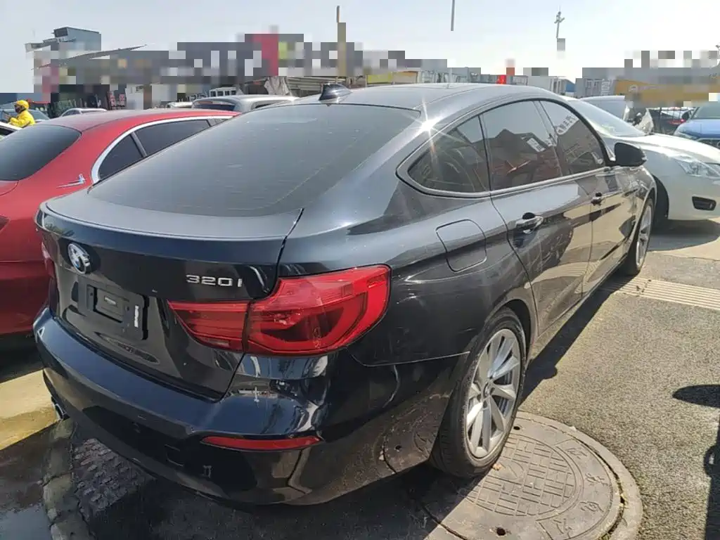 BMW 3 Series GT — фото 7
