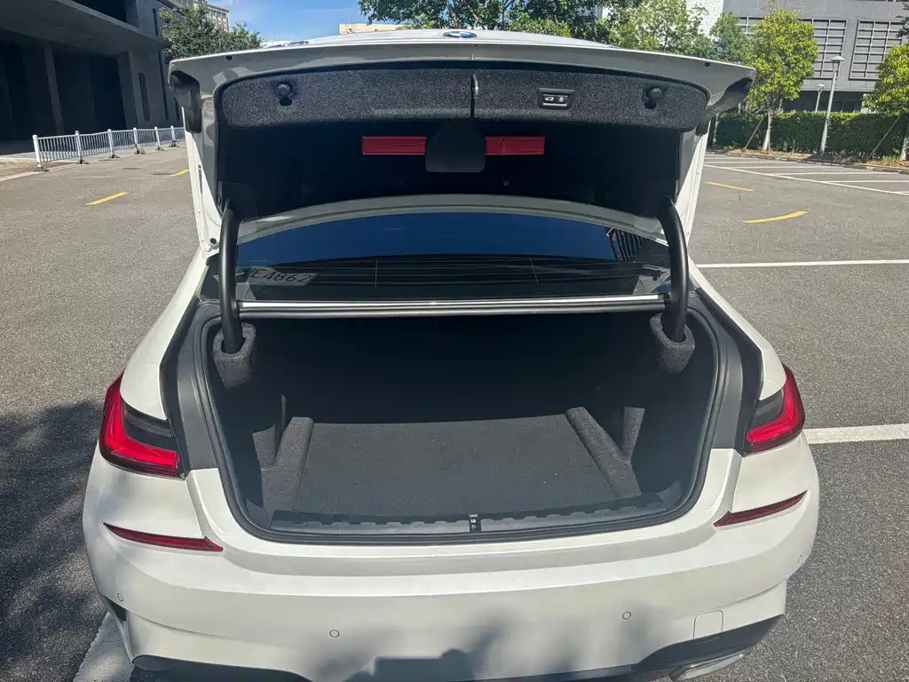 BMW 3 Series — фото 18