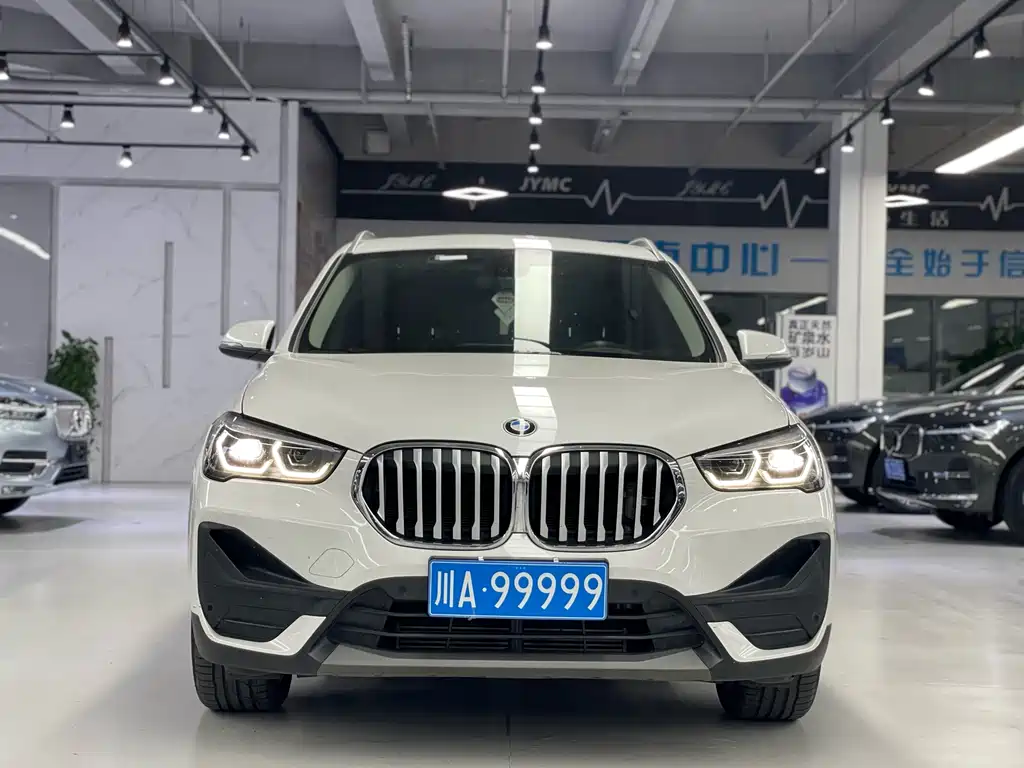 BMW X1 — фото 2