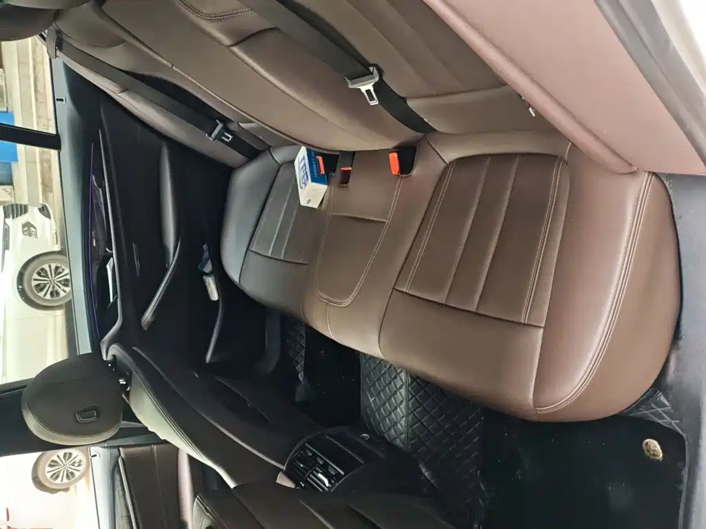 BMW 5 Series — фото 10