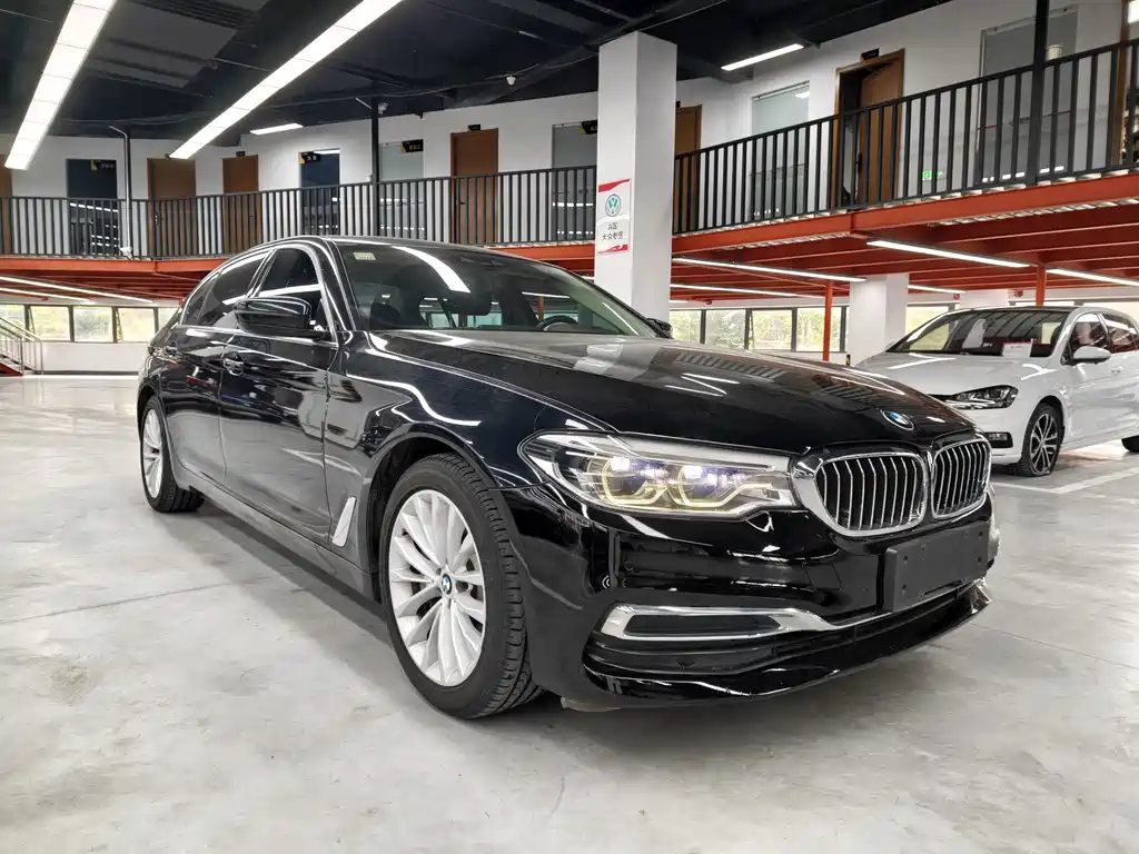 BMW 5 Series New Energy — фото 3