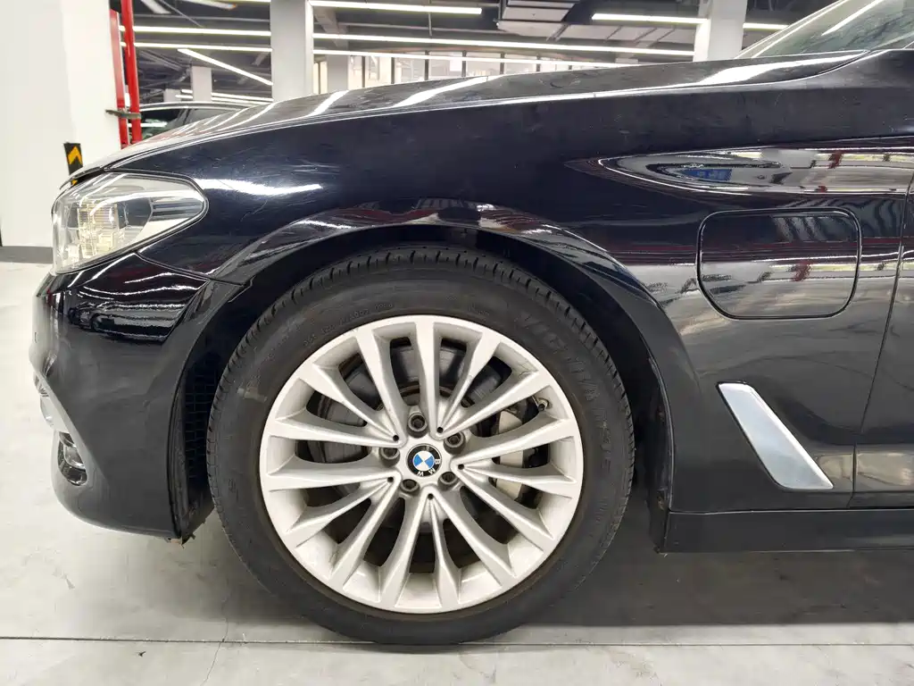 BMW 5 Series New Energy — фото 4