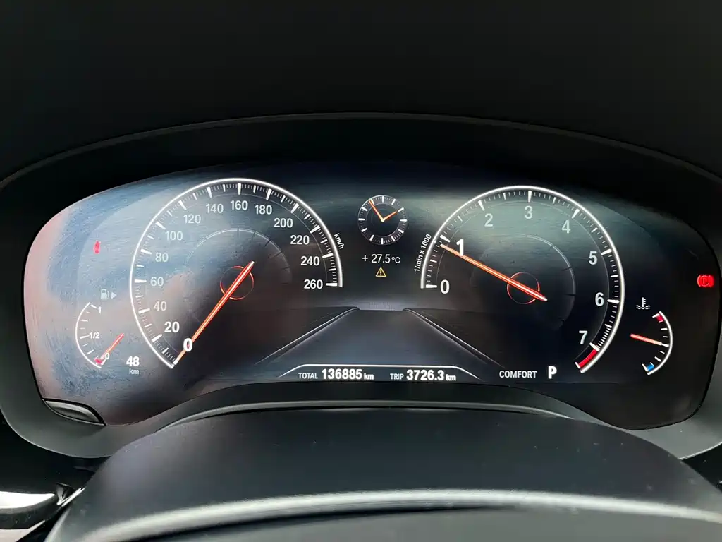 BMW 5 Series — фото 18