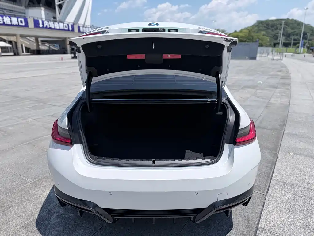 BMW i3 — фото 10