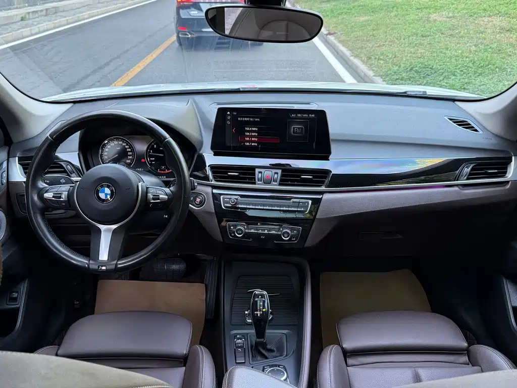 BMW X1 — фото 13