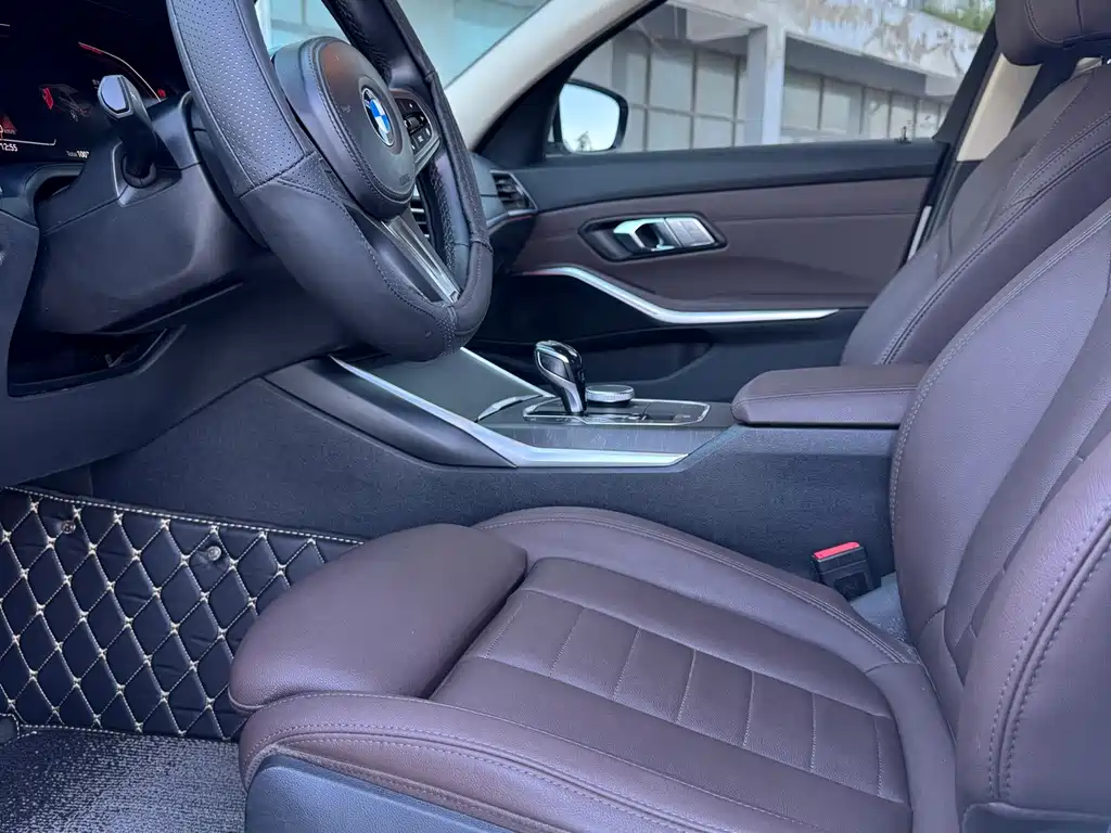 BMW 3 Series — фото 14