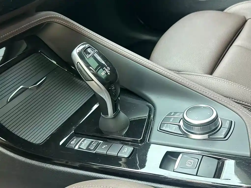 BMW X1 — фото 11
