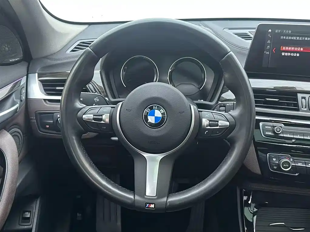BMW X1 — фото 14