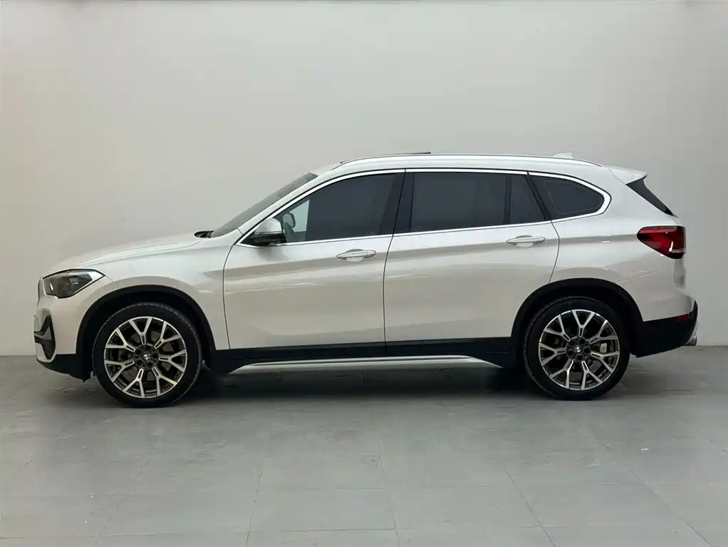 BMW X1 — фото 3