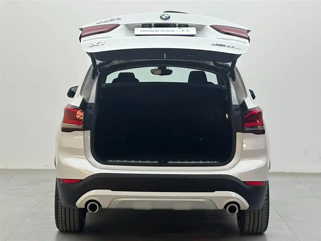 BMW X1 — фото 6