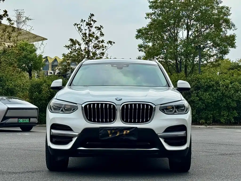 BMW X3 — фото 3