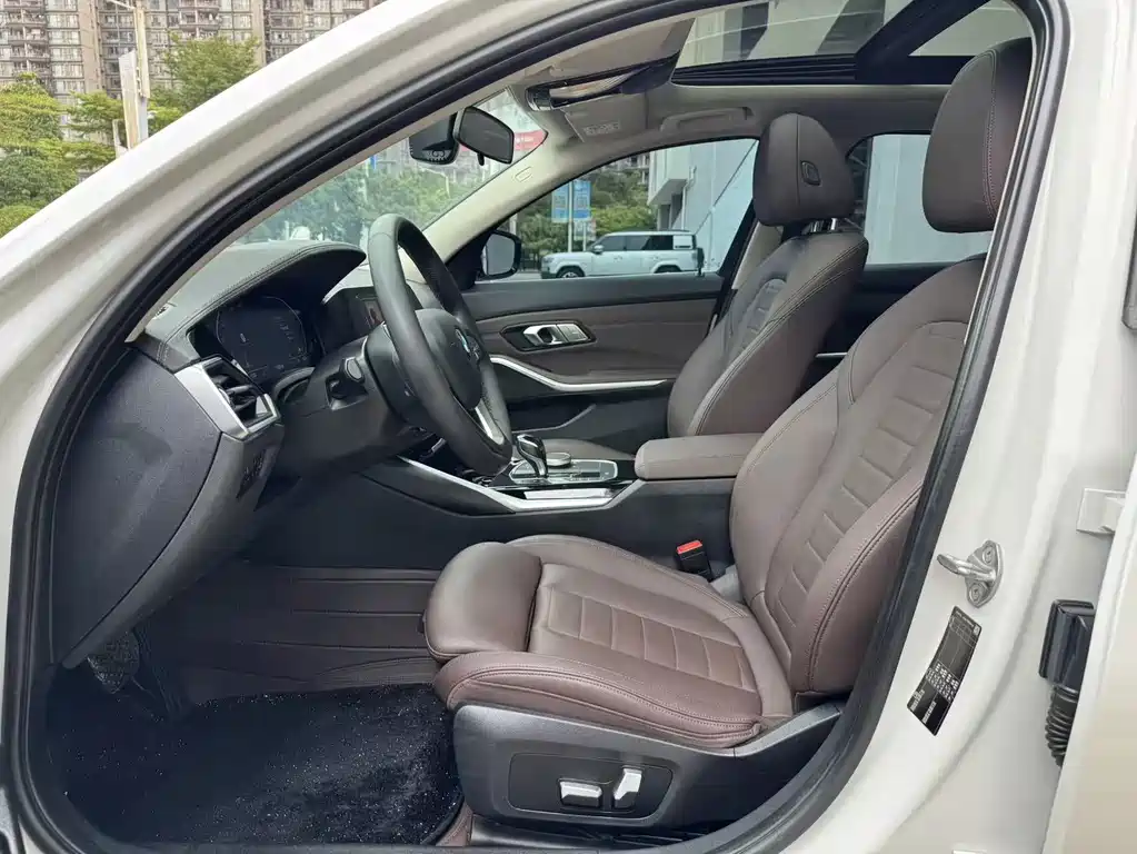 BMW 3 Series — фото 14
