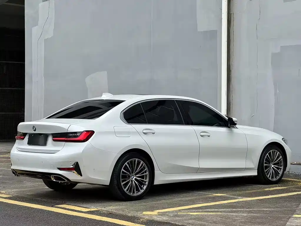 BMW 3 Series — фото 4