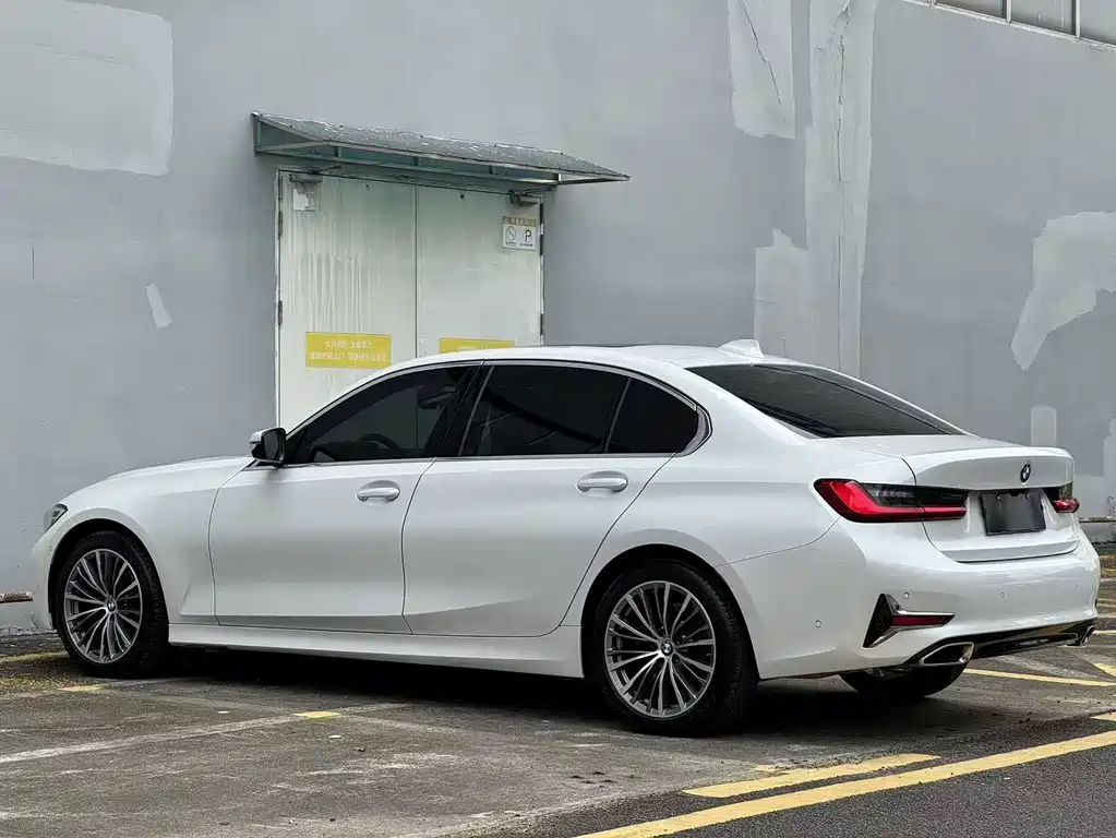 BMW 3 Series — фото 6