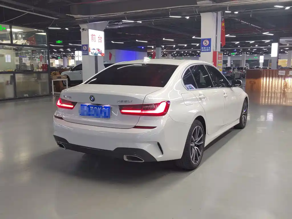 BMW 3 Series — фото 18