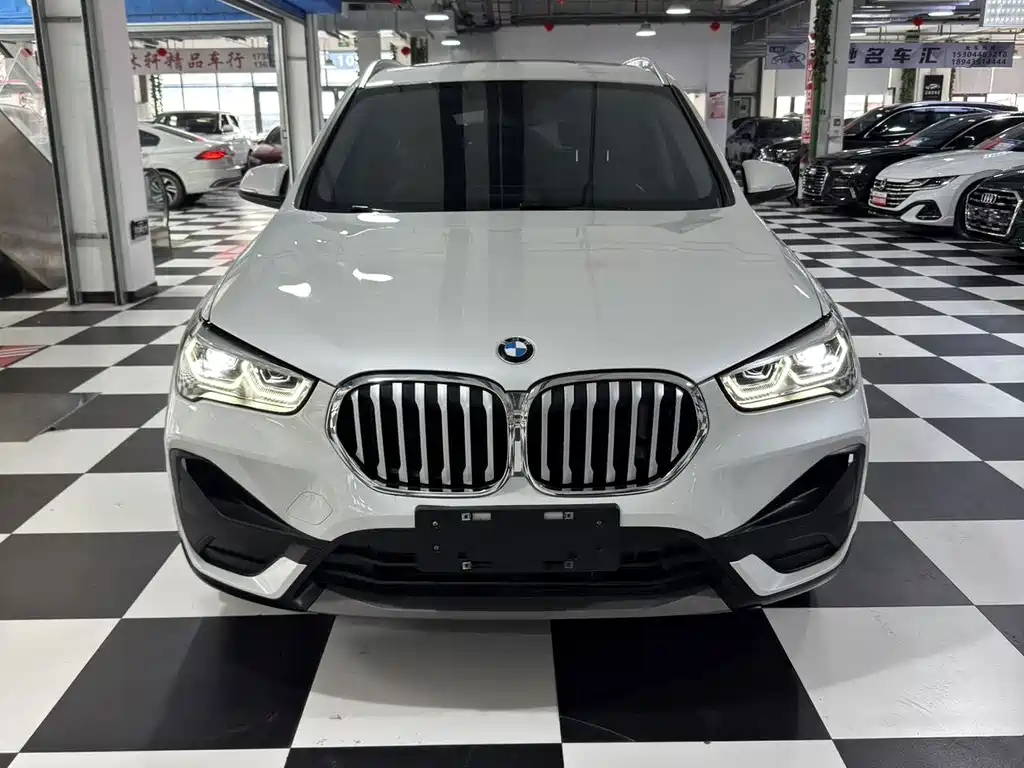 BMW X1 — фото 2