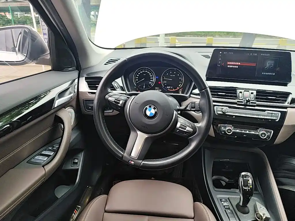 BMW X1 — фото 11