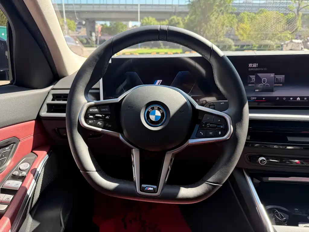 BMW i3 — фото 7