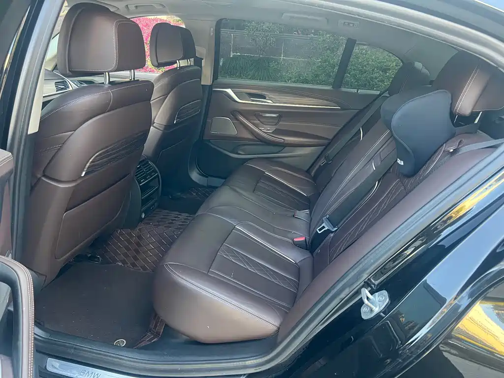 BMW 5 Series New Energy — фото 11