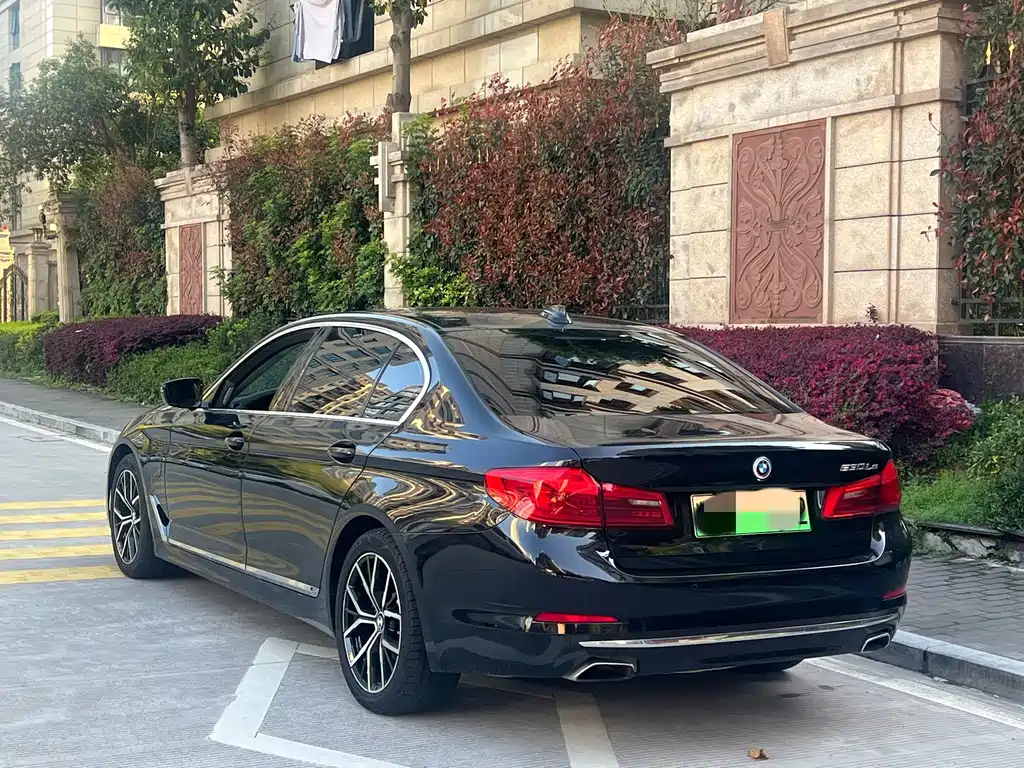 BMW 5 Series New Energy — фото 4