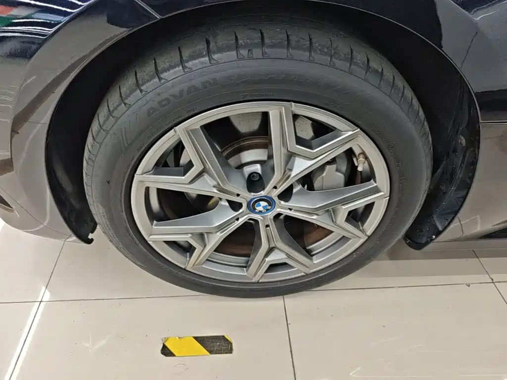 BMW i3 — фото 23