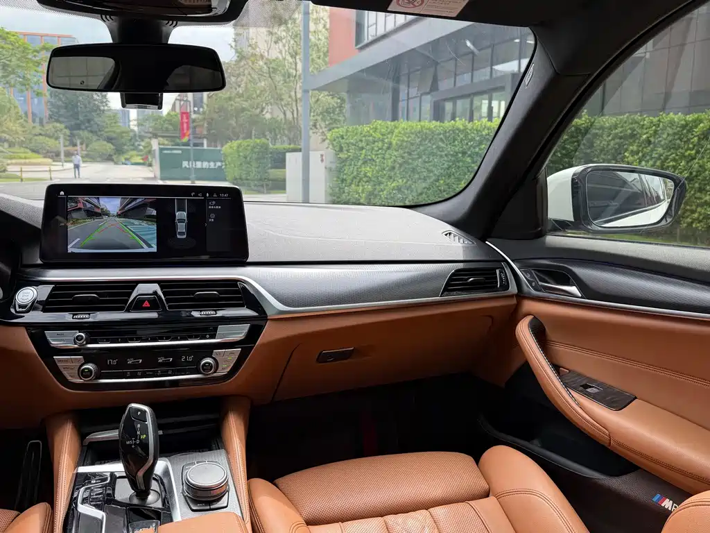BMW 5 Series (Import) — фото 13
