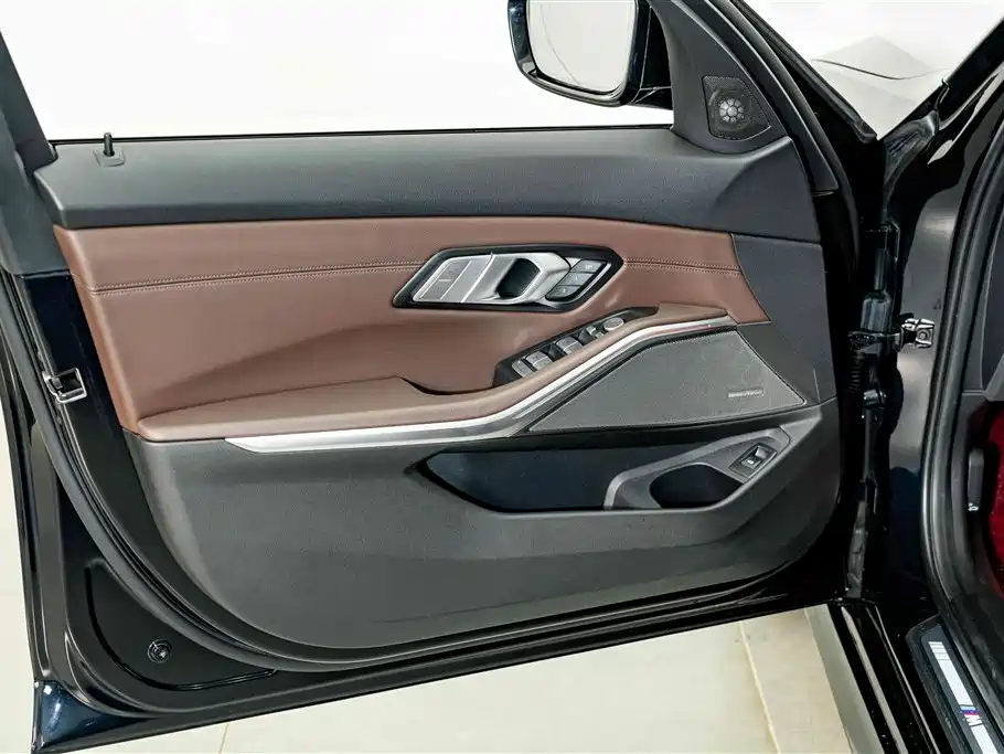 BMW 3 Series — фото 16