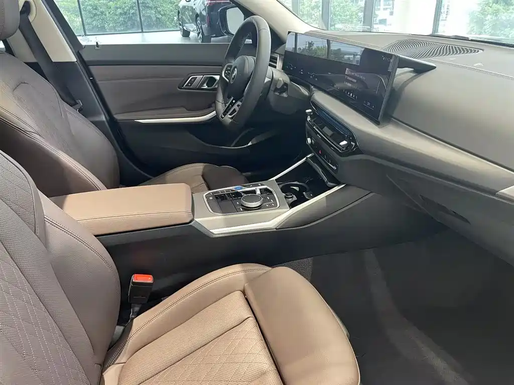 BMW i3 — фото 11