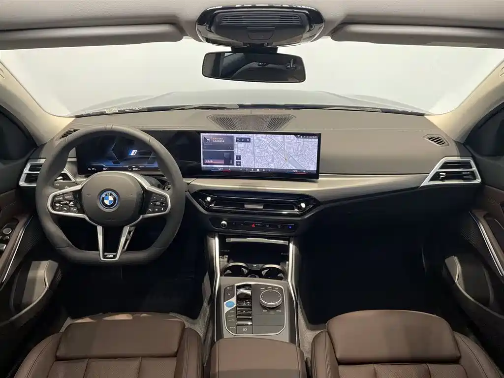 BMW i3 — фото 9