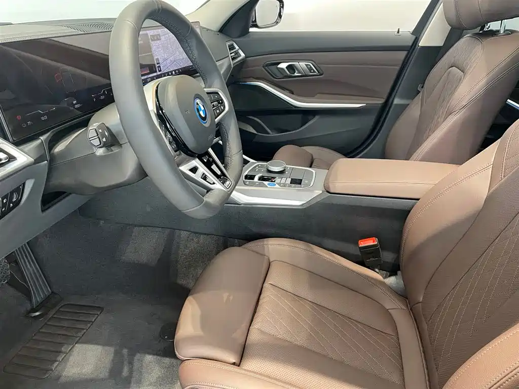 BMW i3 — фото 10