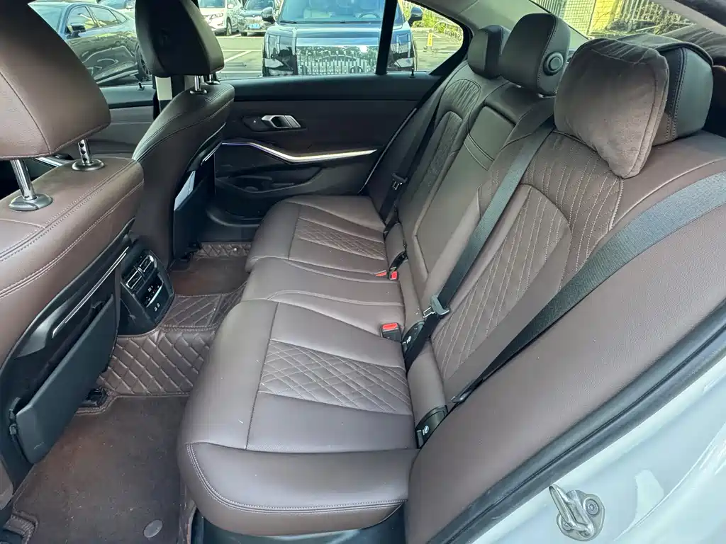 BMW 3 Series — фото 11