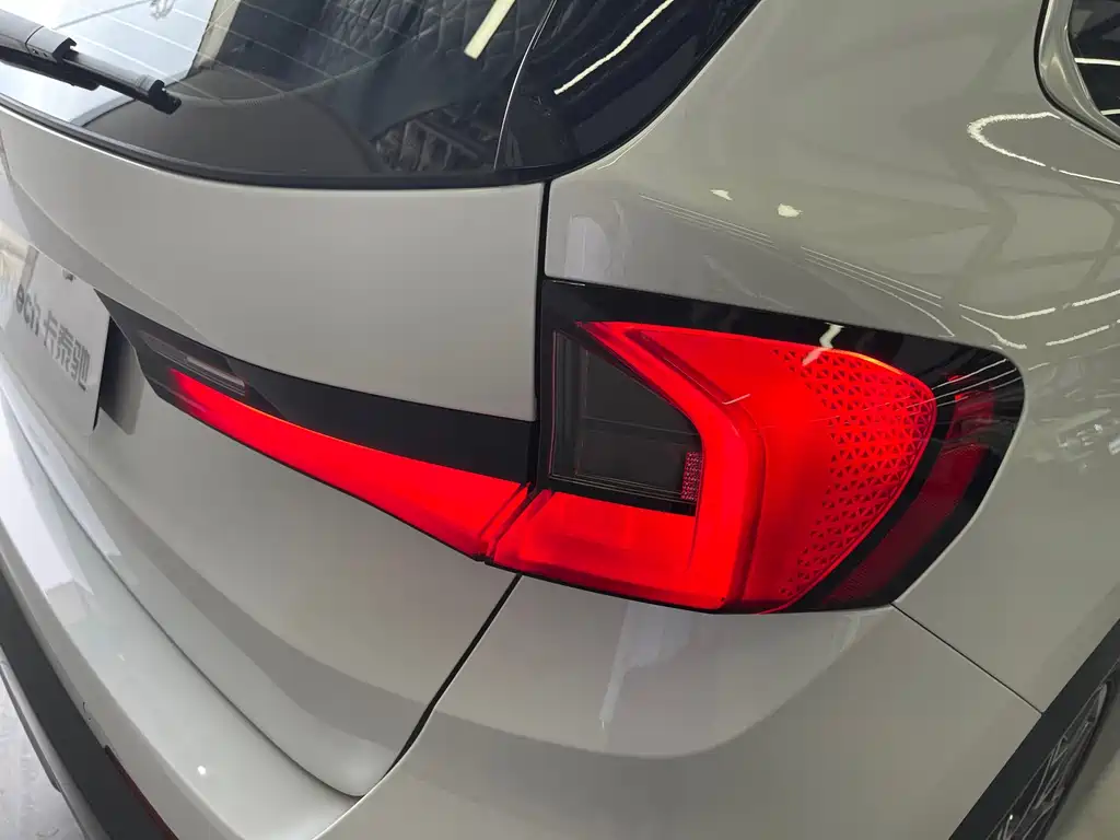 BMW X1 — фото 11