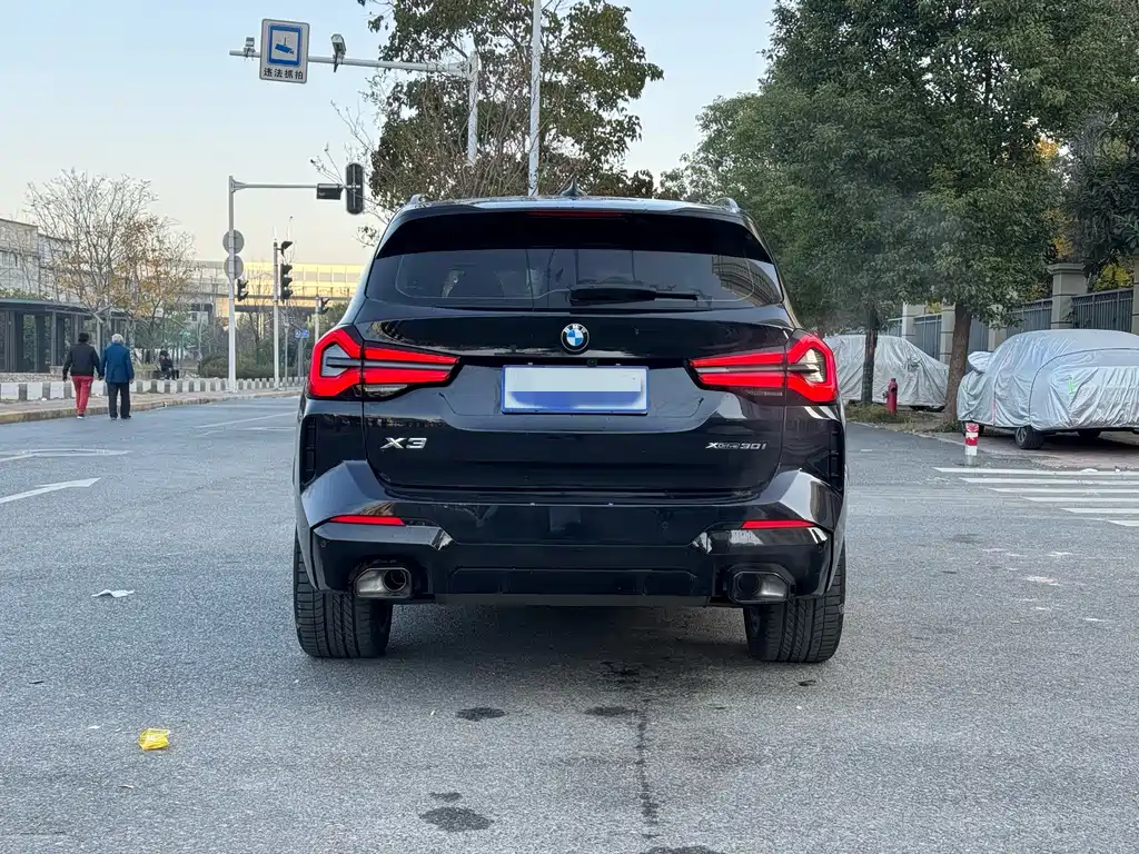 BMW X3 — фото 15