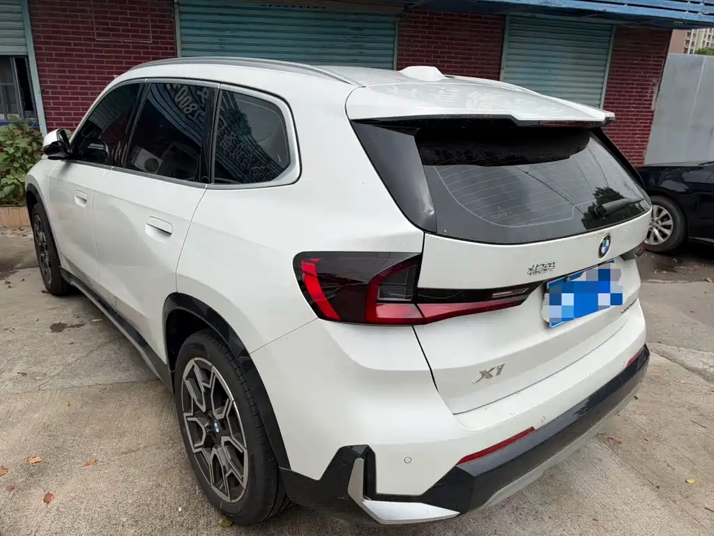 BMW X1 — фото 10