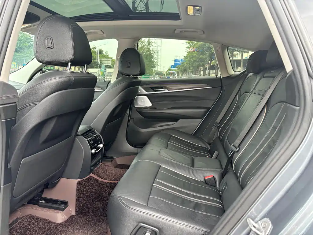 BMW 6 Series GT — фото 8
