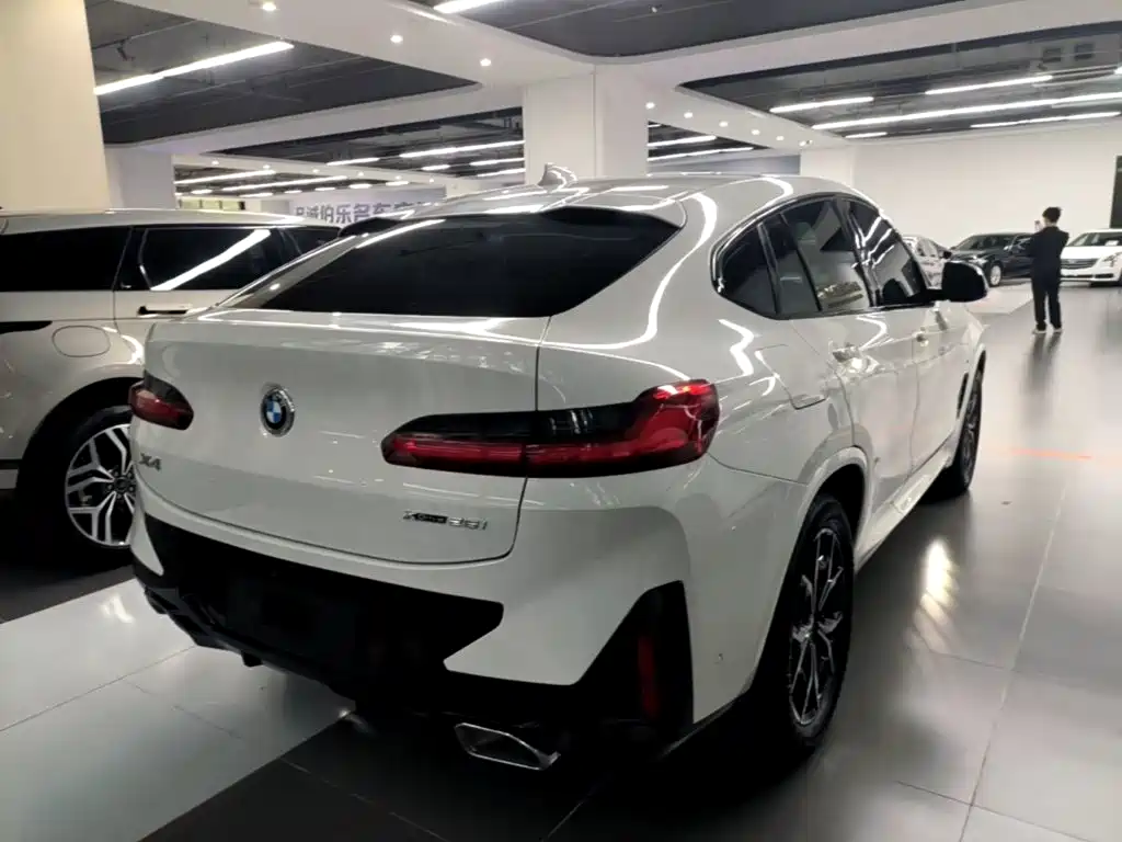 BMW X4 — фото 7