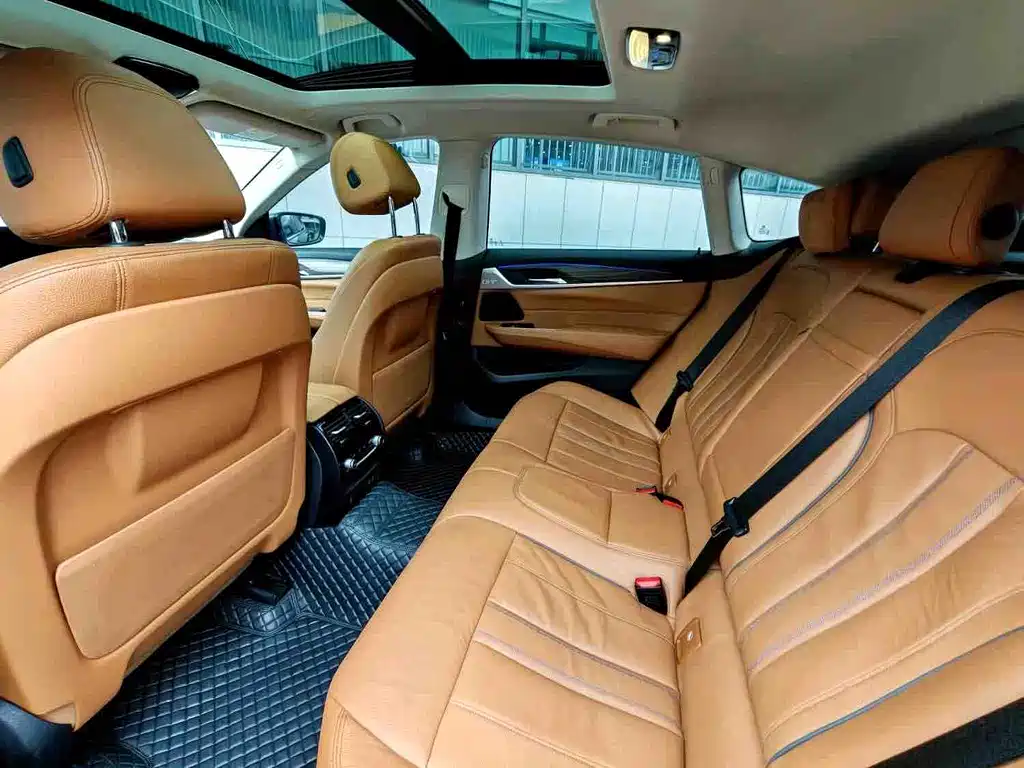 BMW 6 Series GT — фото 8