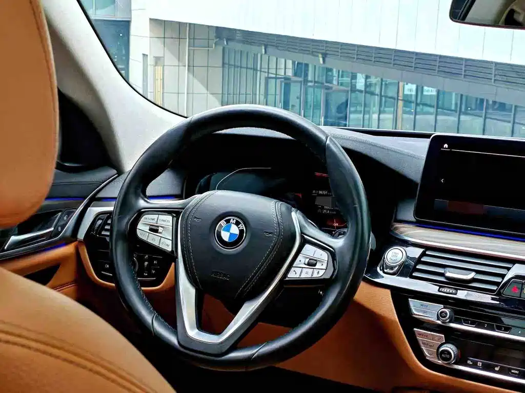 BMW 6 Series GT — фото 10