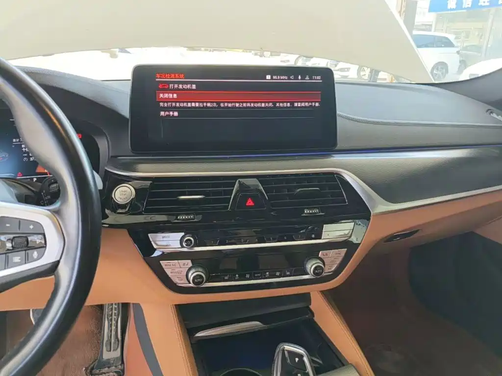 BMW 5 Series (Import) — фото 13