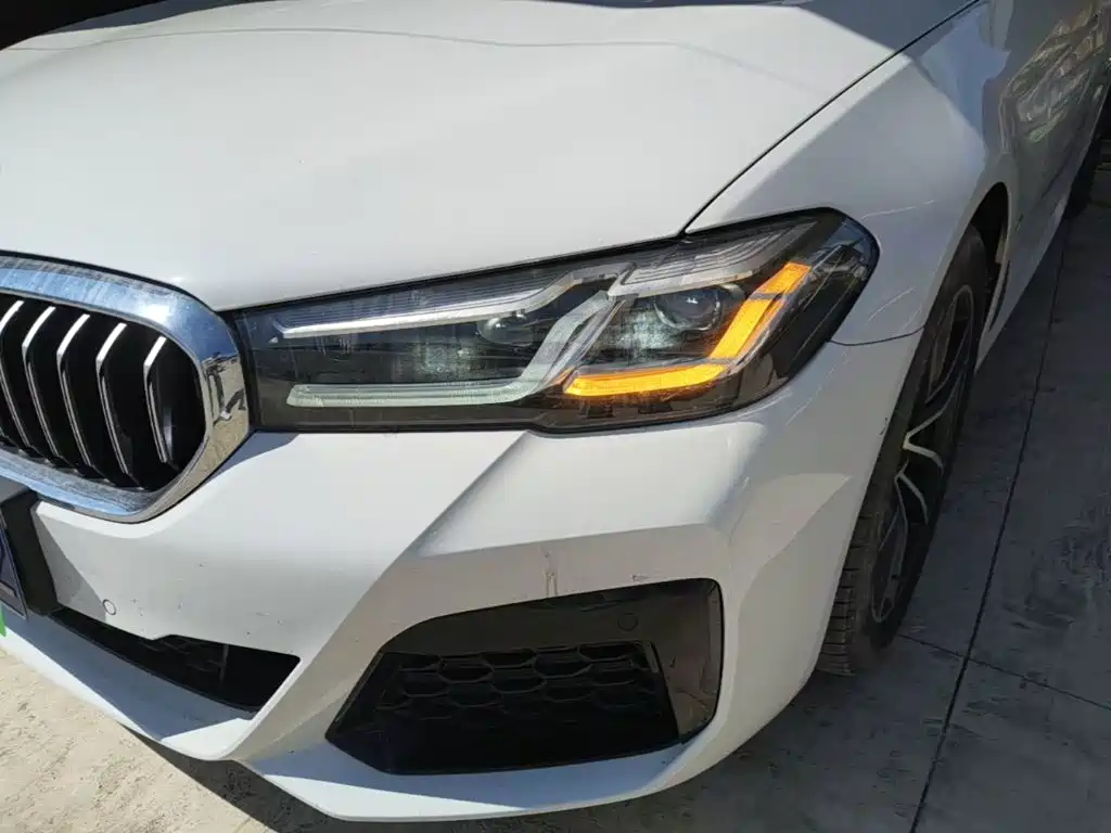 BMW 5 Series (Import) — фото 24