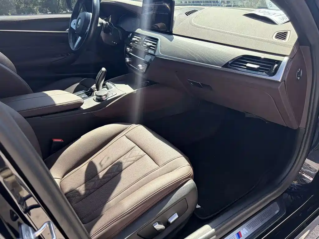 BMW 5 Series New Energy — фото 14
